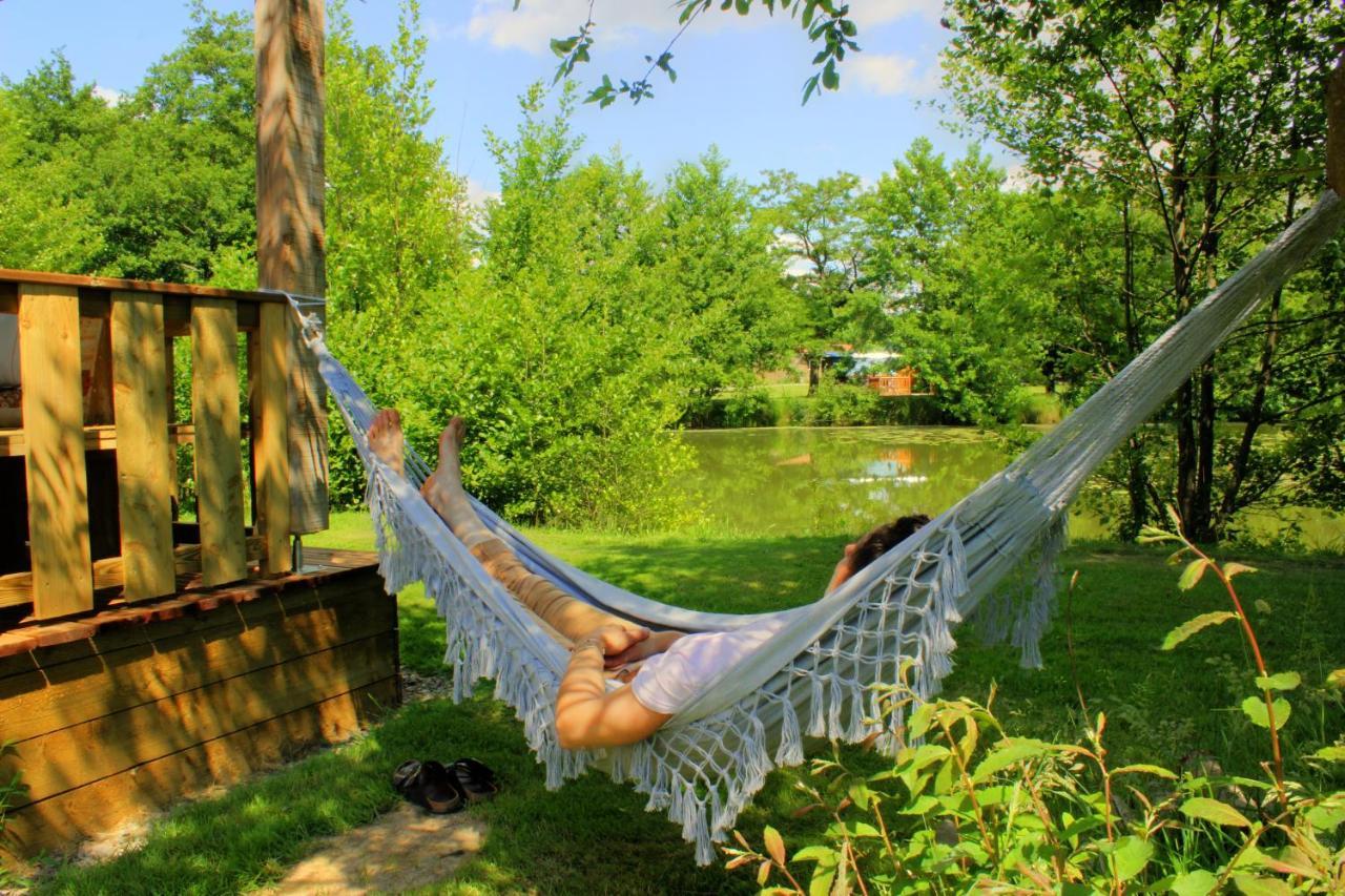 Domaine Des Z'Ailes Hotel Saint-Florent-des-Bois Eksteriør billede